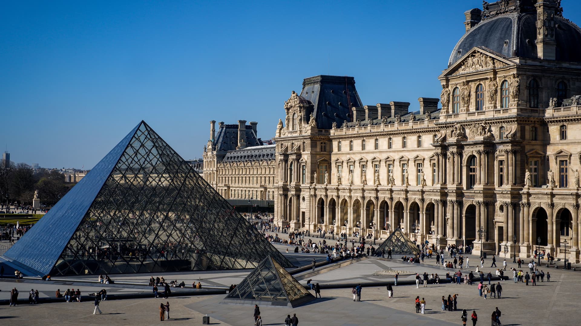 Museo del Louvre Tickets y Audioguías - Galería 1