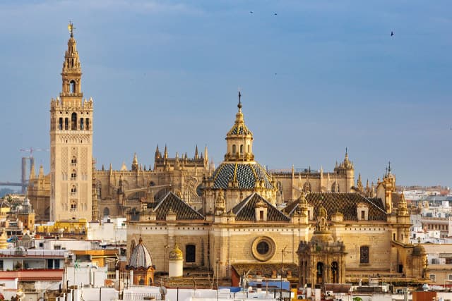 Tour Privado Catedral de Sevilla y Subida a la Giralda - Acerca de